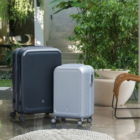 【新宿店/5F】旅がもっと自由になる、驚くほどの軽さ。フリークエンター　アウラのススメ！